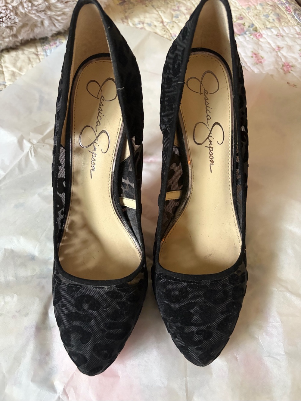 Jessica Simpson Black Mesh Leopard Print High Heel Pumps with Red Sole - Picture 2 of 4